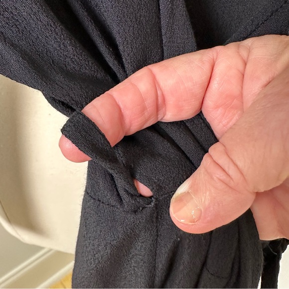 & Other Stories Black V-Neck Wraparound Midi w/3/4 Length Sleeves Sz 12 - Picture 10 of 11